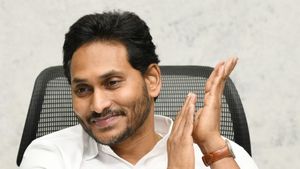 YS Jagan-SLBC Meeting : వ్యవసాయం, MSMEలకు రుణాలిచ్చిన బ్యాంకర్లు-విద్య, హౌసింగ్ కు ఇమ్మన్న జగన్ 