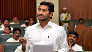 పోలవరంపై తప్పుడు ప్రచారం-నమ్మొద్దన్న సీఎం జగన్-అసెంబ్లీలో కీలక వ్యాఖ్యలు..