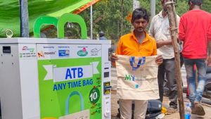  terrific initiative: హైదరాబాద్‌లో ఎనీ టైమ్ బ్యాగ్ మిషన్, క్లాత్ బ్యాగ్స్ ఇలా 