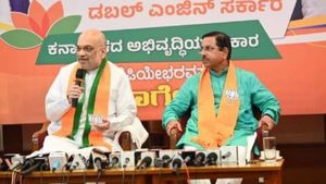  మాజీ సీఎం మీద అమిత్ షా ఫైర్, ఎలా గెలుస్తారు ?, అది మా అడ్డా !