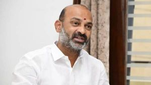 పదో తరగతి మాల్ ప్రాక్టీస్  కేసు: బండి సంజయ్‌కు కోర్టులో ఊరట