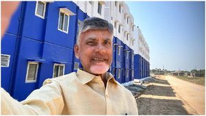 వైఎస్ జగన్ కు చంద్రబాబు సెల్ఫీ ఛాలెంజ్..