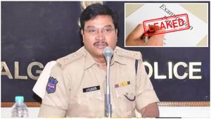 వరంగల్ పదవతరగతి ప్రశ్నాపత్రం లీక్ కాదు.. బయటకు వచ్చింది: సీపీ ఏ.వీ రంగనాథ్!! 
