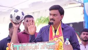 నామాటే శాసనం, అన్ని చేసి నిరుపిస్తా అని పబ్లిక్ గా చాలెంజ్ చేసిన గాలి జనార్దన్ రెడ్డి ! 