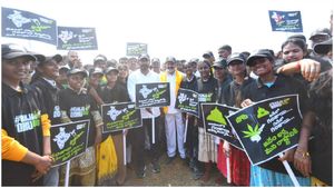 Balayya with Lokesh : మామా, అల్లుళ్ల 