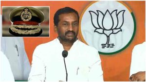 డీజీపీని అంత మాట అంటారా?: స్పీకర్‌కు రఘునందన్ రావుపై ఐపీఎస్ అధికారుల సంఘం