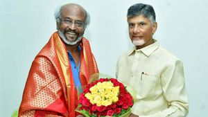 ఎన్టీఆర్ యుగపురుషుడు; చంద్రబాబు విజనరీ.. రజినీకాంత్ ప్రశంసల వర్షం   