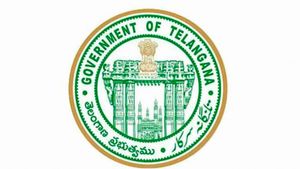 టీఎస్‌పీఎస్సీలో 10 కీలక పోస్టులు: పరీక్షల కంట్రోలర్‌గా ఐఏఎస్ సంతోష్ నియామకం