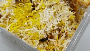hyderabad: బిర్యానీలో బొద్దింక.. రెస్టారెంట్‍కు రూ.20 వేల ఫైన్..