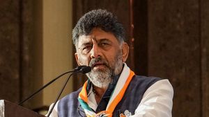  కనకపుర రాజకీయాల ఢిల్లీ లెక్కలు తారుమారు చేసిన డీకేశి, భారీ మెజార్టీ ! 