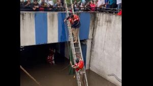 బెంగళూరులో వర్ష బీభత్సం: వరదలో చిక్కుకుని ఏపీ లేడీ టెక్కీ మృతి, సీఎం పరిహారం