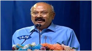 శంషాబాద్ ఎయిర్‌పోర్ట్ క్రెడిట్ ఎవరిదో వెల్లడించిన జీఎంఆర్
