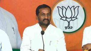 ఎమ్మెల్యే రఘునందన్ రావుకు ఐఆర్‌బీ లీగల్ నోటీసులు: రూ. 1000 కోట్ల పరువు నష్టం దావా