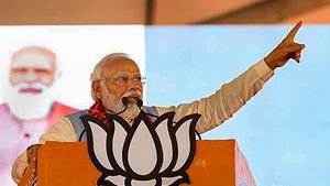 రాముడు, హనుమంతుడు దేవుళ్లు, దేవుడితో పెట్టుకుంటే ?, కాంగ్రెస్ కు మోదీ వార్నింగ్ !  