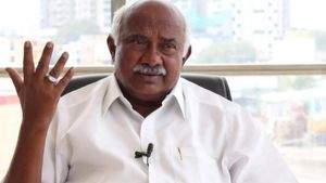 ప్రధాని నరేంద్ర మోదీ రోడ్ షో చివరికి ఫ్యాషన్ షో అయ్యింది, ఫలితం ఉండదు ! 