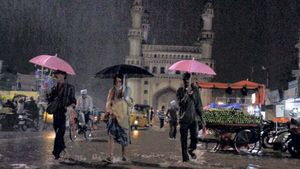 Rain Alert: తెలంగాణలో వచ్చే మూడు రోజులు వర్షాలు.. ఎల్లో అలర్ట్ జారీ..