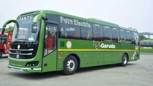 TSRTC: ఆర్టీసీ బస్సుల్లో స్నాక్స్ బాక్స్.. కేవలం రూ.30 ..!