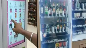 Liquor ATM: మందు బాబులకు శుభవార్త.. అందుబాటులోకి లిక్కర్  ఏటీఎంలు..!