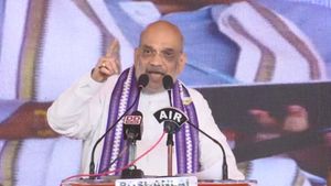 మోదీ పథకాలకు జగన్ ఫొటోలా- ఎంతో కాలం సాగనివ్వం: విశాఖ సభలో అమిత్ షా ఫైర్
