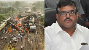 కోరమాండల్ ఎక్స్‌ప్రెస్ ప్రమాదంపై కీలక వివరాలు వెల్లడించిన మంత్రి బొత్స