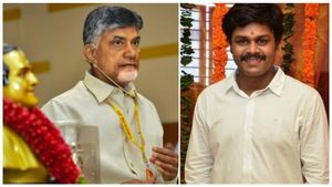 టీడీపీలోకి సినీ నటుడు సప్తగిరి