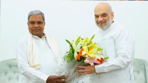 జరిగింది ఏదో జరిగిపోయింది. మీరే ఆదుకోండి. జగన్, కేసీఆర్ నో చెప్పడంతో ఢిల్లీలో ! 