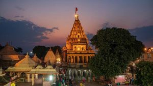 హైదరాబాద్-ఉజ్జయిని: ప్రముఖ పుణ్యేక్షేత్రాలతో ఐఆర్‌సీటీసీ స్పెష‌ల్ ప్యాకేజీ ఇదే