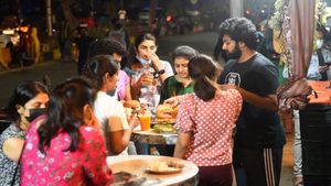 హైదరాబాద్ లో స్ట్రీట్ ఫుడ్స్ తింటున్నారా? ఇది తెలిస్తే అస్సలు తినరు!!