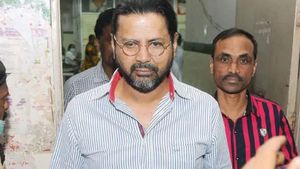 డెక్కన్ క్రానికల్ వెంకట్రామిరెడ్డిని అరెస్ట్ చేసిన ఈడీ