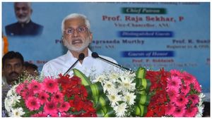 జగన్ వచ్చాక లక్షల్లో ఉద్యోగాలు-జాబ్ మేళాలో విజయసాయిరెడ్డి కితాబు...