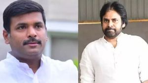 పవన్ చూసి ఆడపిల్లలు భయడుతున్నారు - మంత్రి అమర్నాధ్..!!
