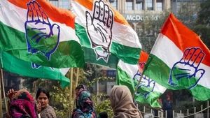  కాంగ్రెస్ లో చేరికలు, నాయకత్వానికి పరీక్ష - సమన్వయం సాధ్యమేనా..!!