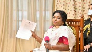 ఉస్మానియా ఆస్పత్రిలో దారుణ పరిస్థితిపై గవర్నర్ తమిళిసై సౌందరరాజన్ ఆవేదన    