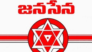 జనసేనలోకి కడప, విశాఖ మాజీ మంత్రులు - టీడీపీని కాదని, ఏం జరుగుతోంది..!!