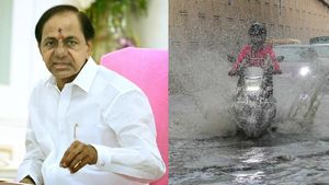 48 గంటల అలర్ట్: జీహెచ్ఎంసీ పరిధిలో 2 రోజుల సెలవులు, సీఎం కేసీఆర్ కీలక ఆదేశాలు
