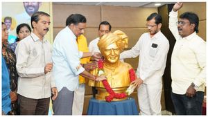 ఏఐ టెక్నాలజీతో ప్రజల్లోకి - ఎన్నికల వేళ టీడీపీ నేత వినూత్న ప్రయోగం..!! 