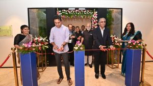 Semiconductor: మైక్రోచిప్ టెక్నాల‌జీ ఇండియా డిజైన్ అండ్ డెవ‌ల‌ప్‌మెంట్ సెంట‌ర్‌ను ప్రారంభించిన కేటీఆర్..
