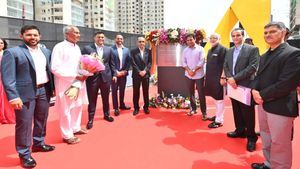 అగ్రగామిగా తెలంగాణ: మైక్రోచిప్ టెక్నాలజీ సెంటర్‌ను ప్రారంభించిన కేటీఆర్