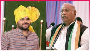 ఖార్గే ఫ్యామిలీ నా అంతం చూడాలని అనుకుంటోంది, రాథోడ్ సంచలన వ్యాఖ్యలు ! 