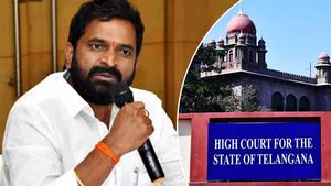 శ్రీనివాస్ గౌడ్‌కు చుక్కెదురు: మంత్రి పిటిషన్‌ను కొట్టేసిన హైకోర్టు