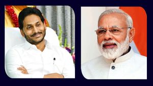 జగన్ ఇమేజ్ పెంచుతున్న కేంద్రం, ఆధారాలతో సహా - మారుతున్న లెక్కలు..!!
