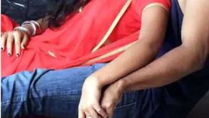 యువకుడిని వెంటాడి చంపేశారు. పెళ్లికాని సెల్వాతో మేడమ్ కు లింక్ ఉందని తెలిసి ? 