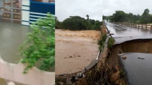 వరంగల్ వర్ష బీభత్సం: నీటమునిగిన వందకు పైగా కాలనీలు; నగరంలో చాలాచోట్ల రాకపోకలు బంద్!!