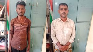 ఆంధ్రా నుంచి నాటు బాంబులు తెచ్చి ఏం చేస్తున్నారంటే ?, కన్నింగ్ తెలివి! 