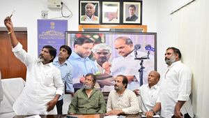 వైఎస్సార్ తరహాలో- తెలంగాణలో కాంగ్రెస్ సరికొత్త స్ట్రాటజీ..!!