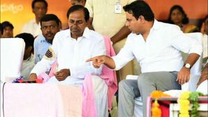 వారి చెంప ఛెళ్లుమనేలా..  తెలంగాణ పరపతికి దర్పణం: కేటీఆర్‌పై కేసీఆర్ ప్రశంసలు