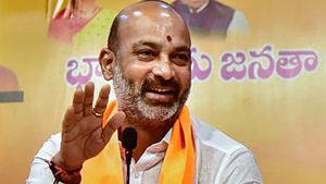 ఏపీ బాధ్యతల్లో  బండి సంజయ్ - విజయవాడ కేంద్రంగా..!!