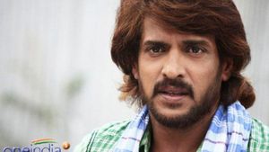  కులం తెచ్చిన తంటా, నిన్న టాప్ హీరో, ఇప్పుడు మంత్రి మీద కేసు, వీడియో !