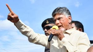 కారులో పథకం పన్నిన చంద్రబాబునాయుడు?