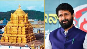 బిల్డప్ వదిలేసి టీటీడీతో చర్చలు జరపండి, శ్రీవారి ప్రసాదం, 50 ఏళ్ల డీల్, మాజీ మంత్రి ! 